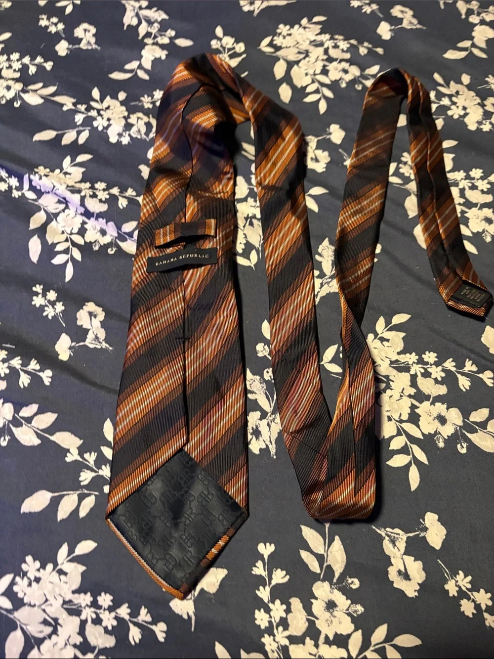 Banana Republic elegant diagonal